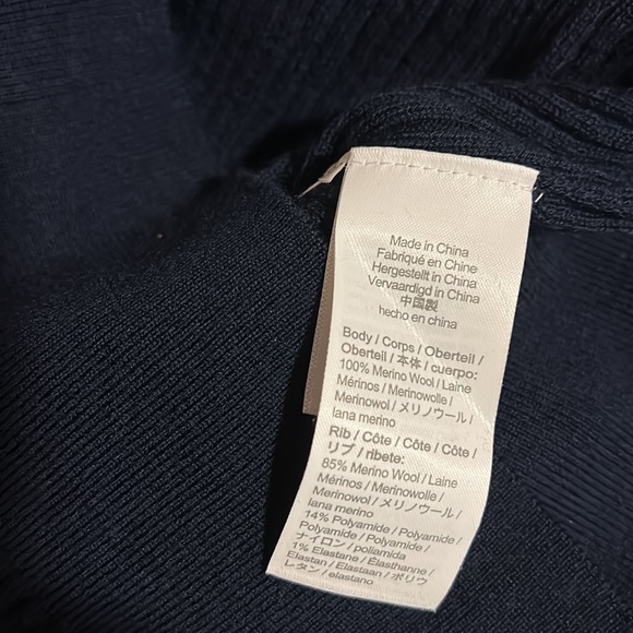 Sold- J Crew Ruffle collar ribbed merino wool sweater size S- great condition - Picture 8 of 8